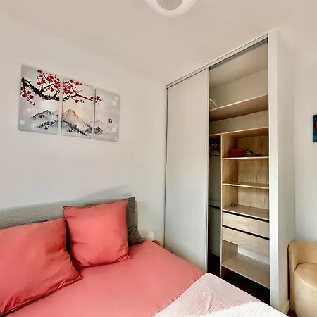 Ferienwohnung Le Boudoir - 2 Pieces Et Parking Le Plessis-Robinson Exterior foto